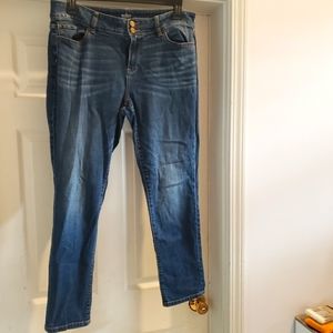 New York & Company Soho Curvy Jeans Size 14